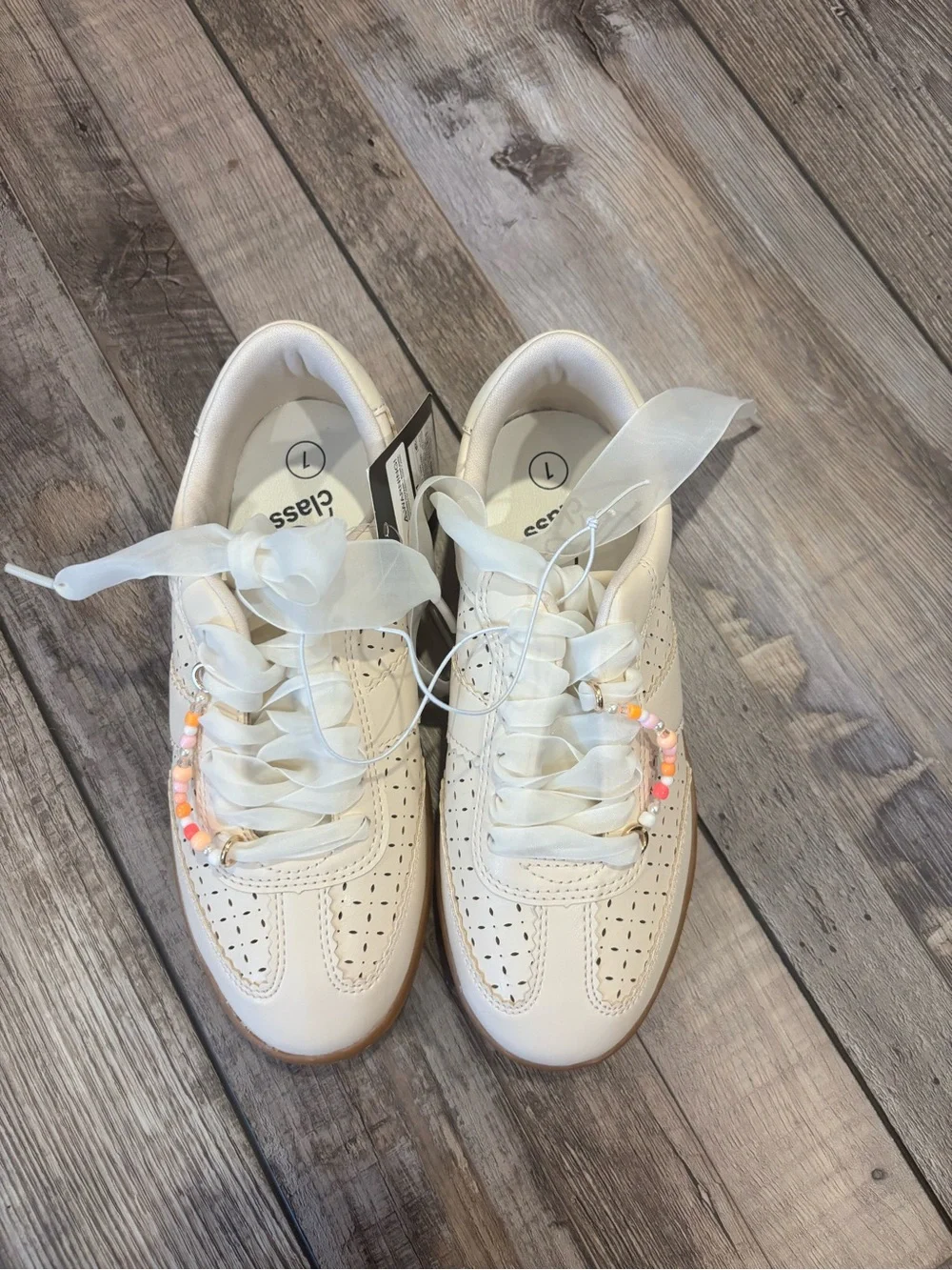 art class girls cream sneakers with ribbon laces
